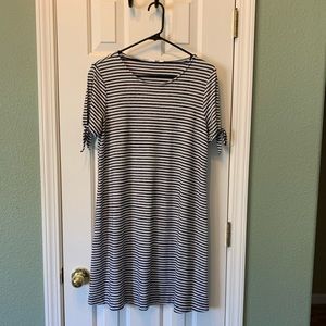 Gap tie-sleeve dress